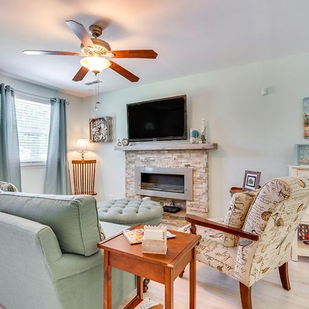 Cozy Goose Creek Escape With Patio And Grill Villa Exterior photo